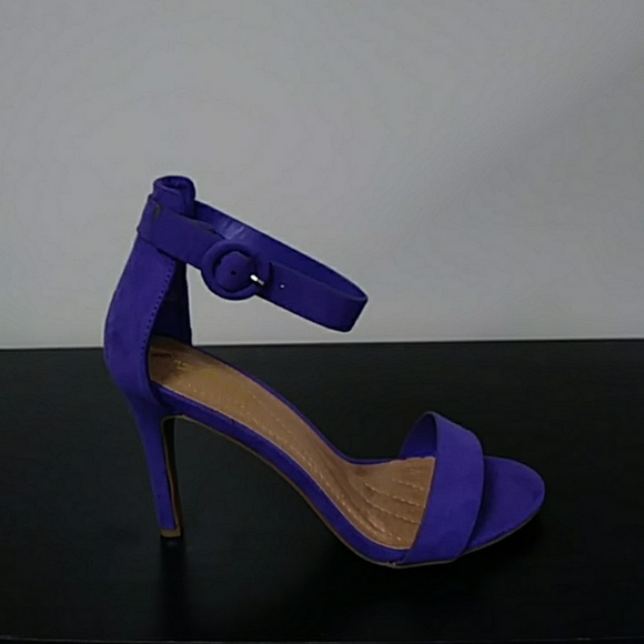 👠Purple heels 👠 - Picture 1 of 3